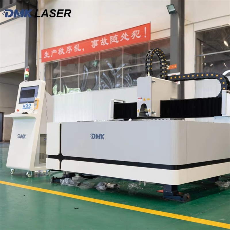 Single Table TQL-F3000-3015 Op - огляд і ціна Industrial Laser Types